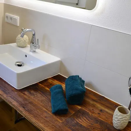 Konz Ferienwohnung Inkl Sauna * 오베로이테